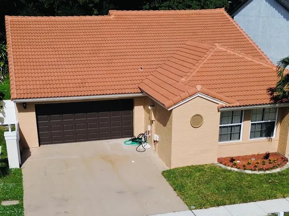 10033 Country Brook Road, Boca Raton, FL 33428