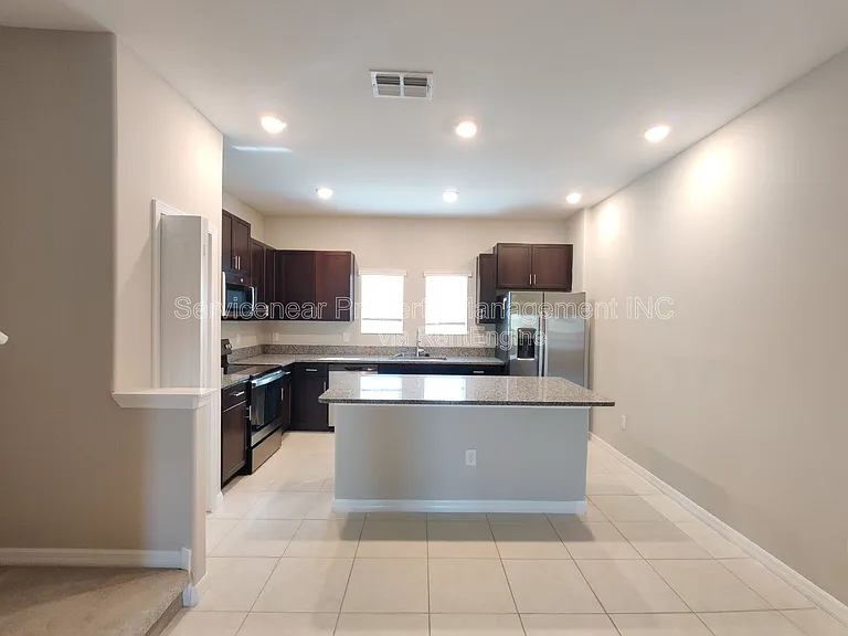 4728 Pickering Harbor Pl — Photo 9