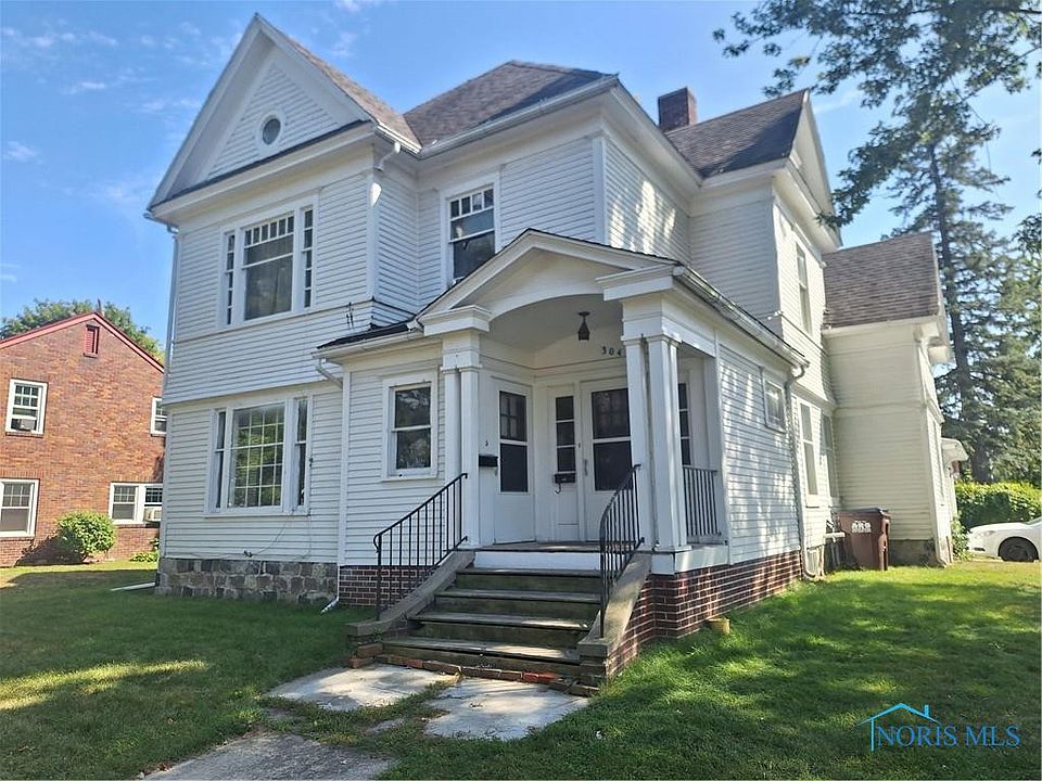 1st image of 304 E Main St