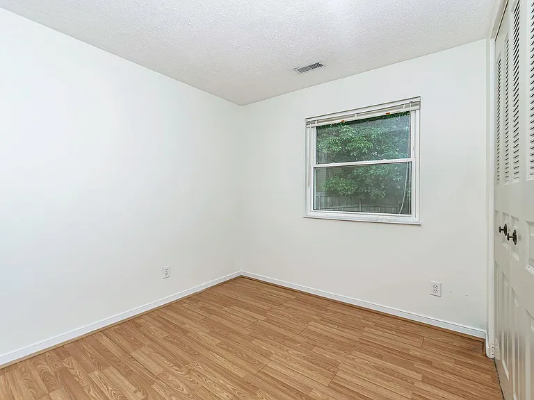10504 Moorwood Ridge Cir — Photo 15