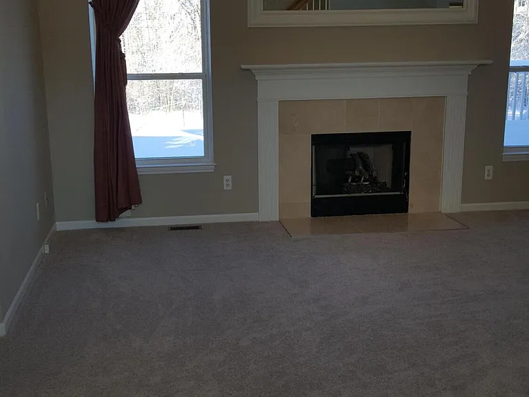 2270 Hickory Point Dr — Photo 3