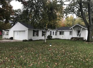 1226 Barron Lake Rd, Niles, MI 49120