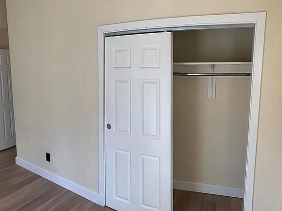 4th image of 115 NW 8th Ave #117