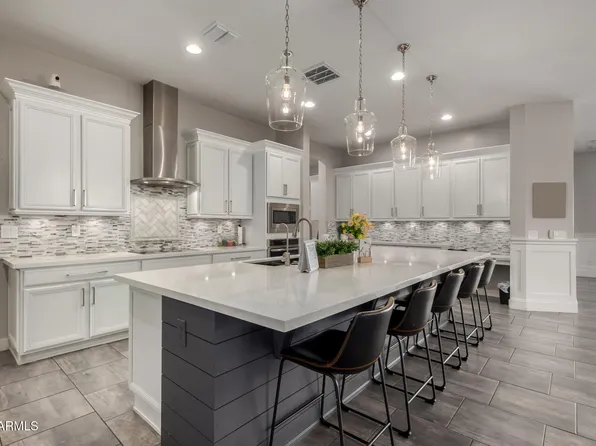 4288 E COMSTOCK Drive, Gilbert, AZ 85296