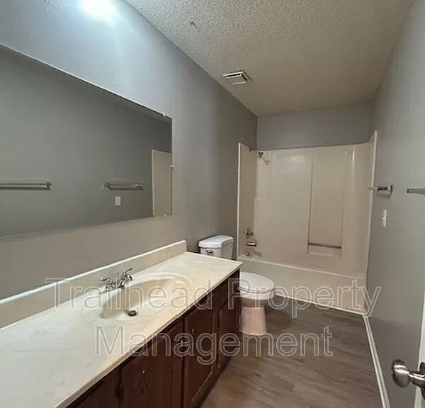219 N Garrison Ave #4 — Photo 15