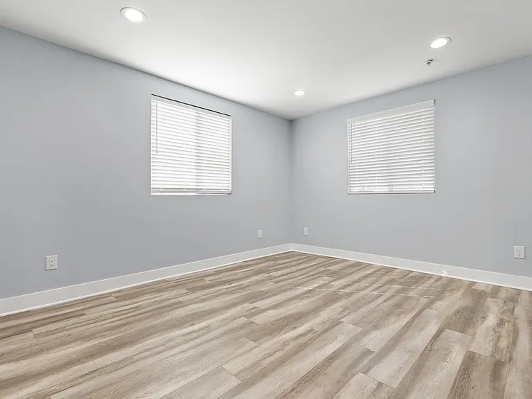 960 1/2 S Breed St — Photo 18
