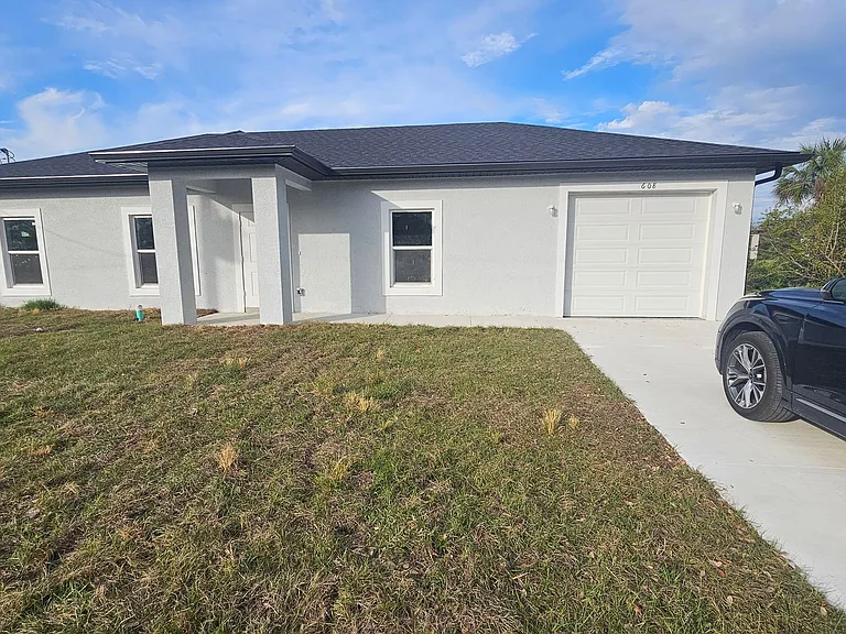 608 Kleinart Dr — Photo 1