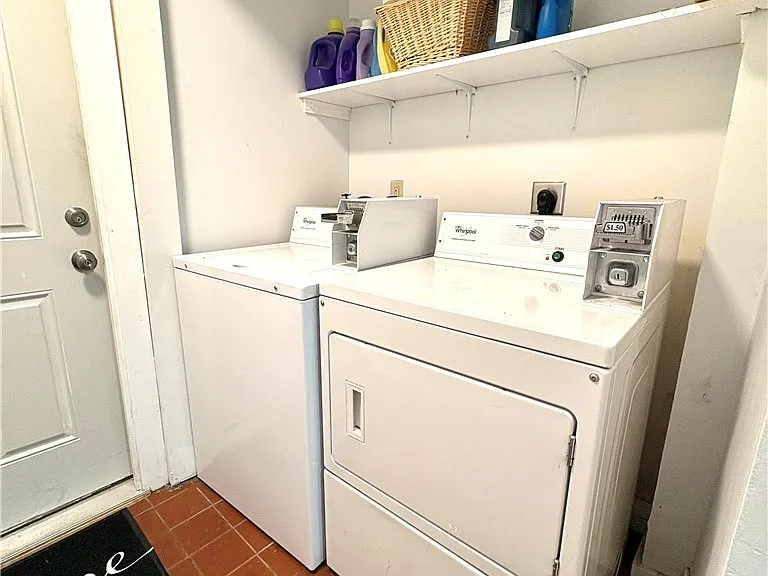 17 Cottage St — Photo 11