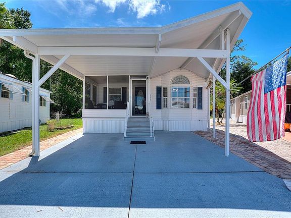 2nd image of 252 CITRUS RIDGE DRIVE