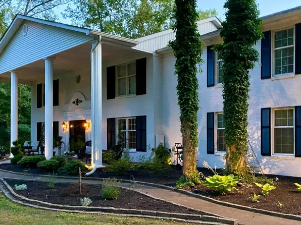 120 Woodhurst Ln, Russellville, KY 42276