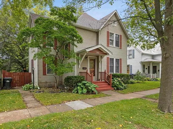 930 E Bloomington St, Iowa City, IA 52245