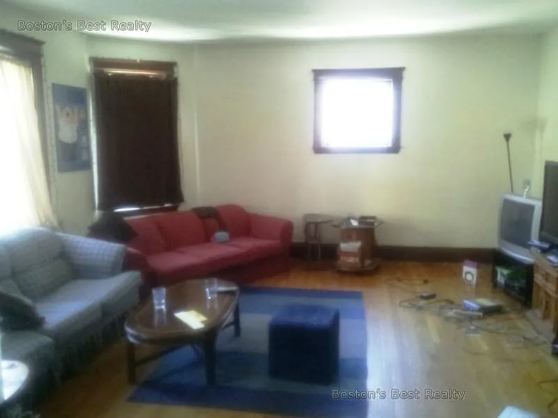 Building Photo - 1515 Beacon St #1
