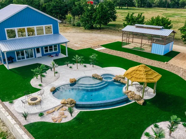 4555 Fm 390 E, Brenham, TX 77833