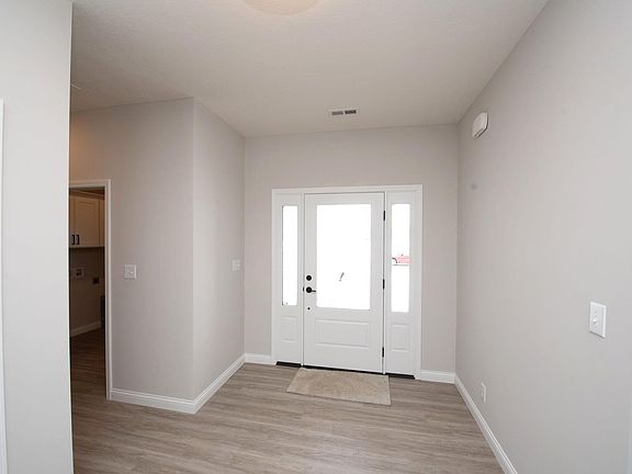 3rd image of 4061 Peterborough Rd