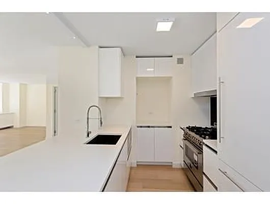 Rented by Douglas Elliman | media 10