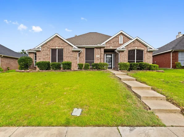 902 Sea Shell Dr, Mesquite, TX 75149