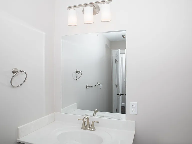 70A Premier Dr — Photo 8
