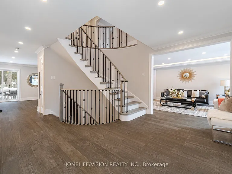 1298 Bunsden Ave — Photo 18
