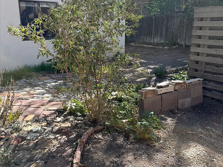 203 Vassar Dr SE #B — Photo 14
