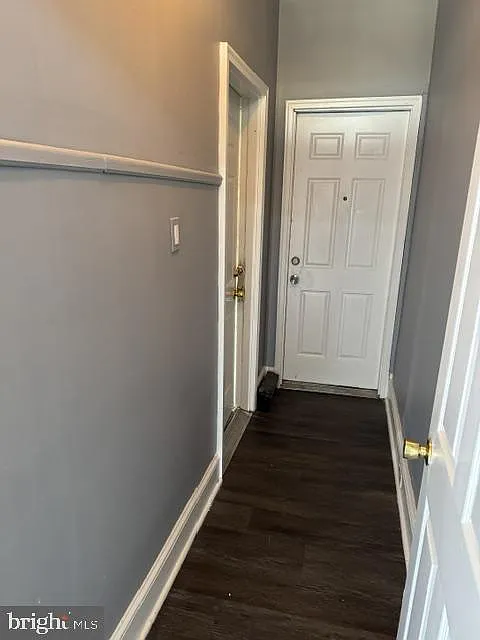 1 bed, 1.0 bath, 850 sqft, $1,250 — Photo 2