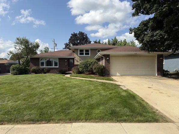 608 Gloria St, Lockport, IL 60441