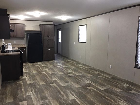 Living room/ Kitchen