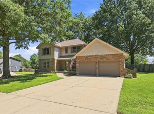 3600 SW 22nd St, Blue Springs, MO 64015