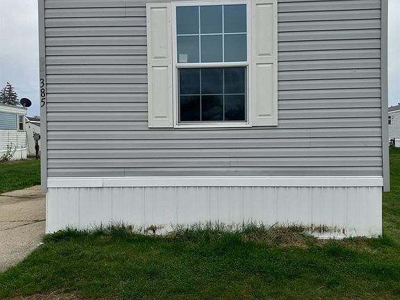 2nd image of 385 Susan St NE