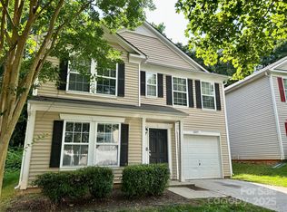 2927 Meadow Knoll Dr, Charlotte, NC 28269