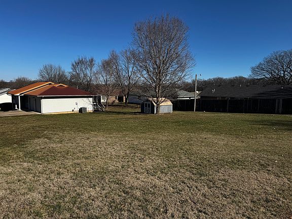 5th image of 1804 Christopher Drive