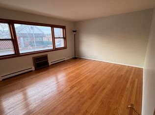 4117 Joliet Ave APT A, Lyons, IL 60534