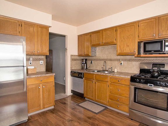 4th image of 42 Tynemouth Ct
