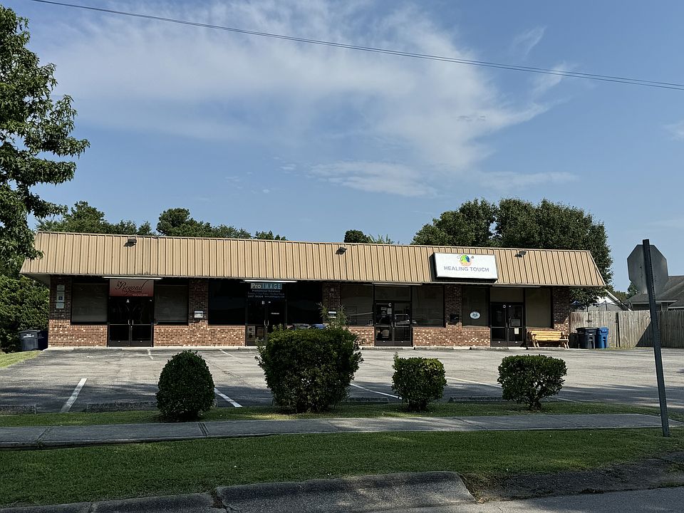 Building Photo 3