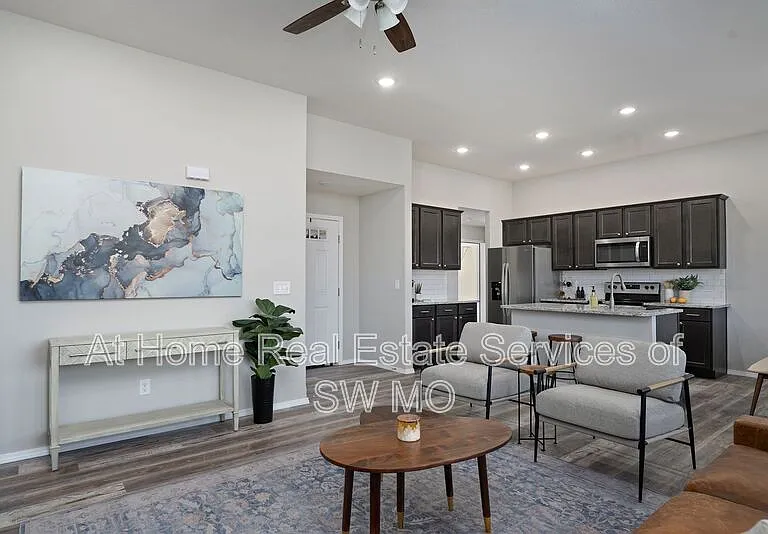 528 Evergreen Ave — Photo 6
