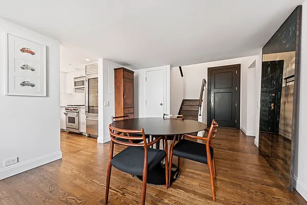 Rented by Douglas Elliman | media 19