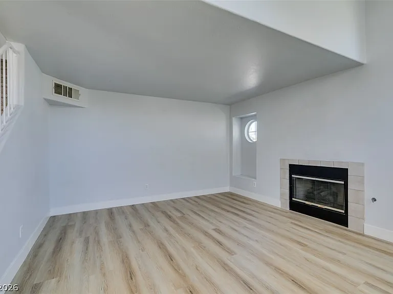 199 Oro Canyon St — Photo 4