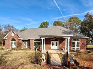 561 W Redbud Ln, Atoka, OK 74525