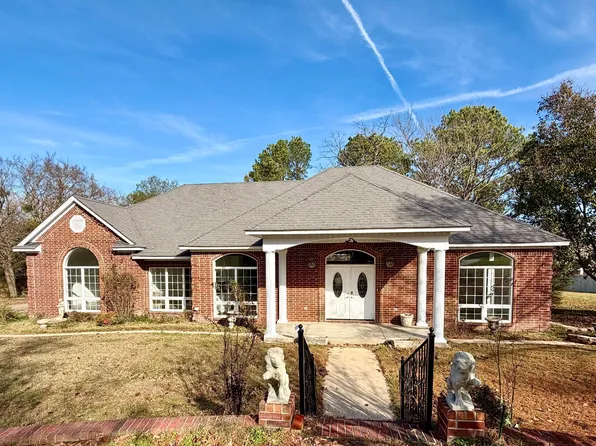 561 W Redbud Ln, Atoka, OK 74525