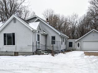 927 W Miller Rd, Lansing, MI 48911