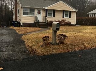 33 Charles St, Plantsville, CT 06479