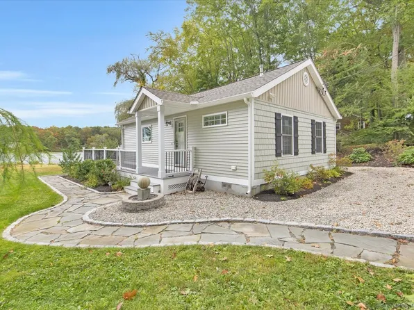 71 East Shore Drive, Haddam, CT 06441