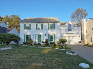 919 Holborn Rd, Streetsboro, OH 44241