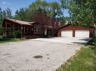201 W Lake Rd, Pinedale, WY 82941