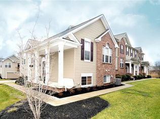 323 Blair Dr, Akron, OH 44321