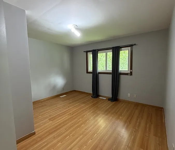 471 Randolph Ave — Photo 11
