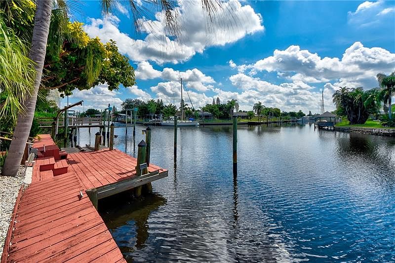 1st image of 6513 Dolphin Cove Dr