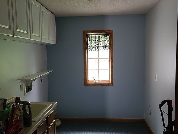 5th image of 71 Shady Oak Ct