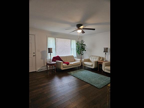 3rd image of 320 Franklin Heights Rd