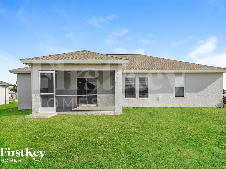 2519 NW 7th St — Photo 18