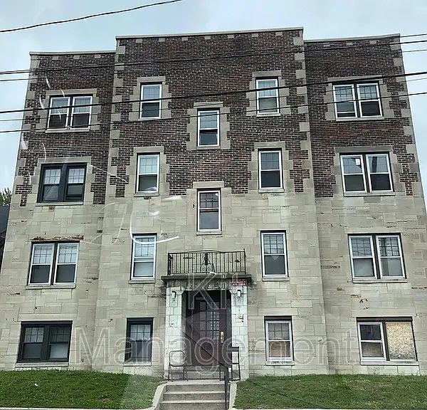 700 Spencer St — Photo 8